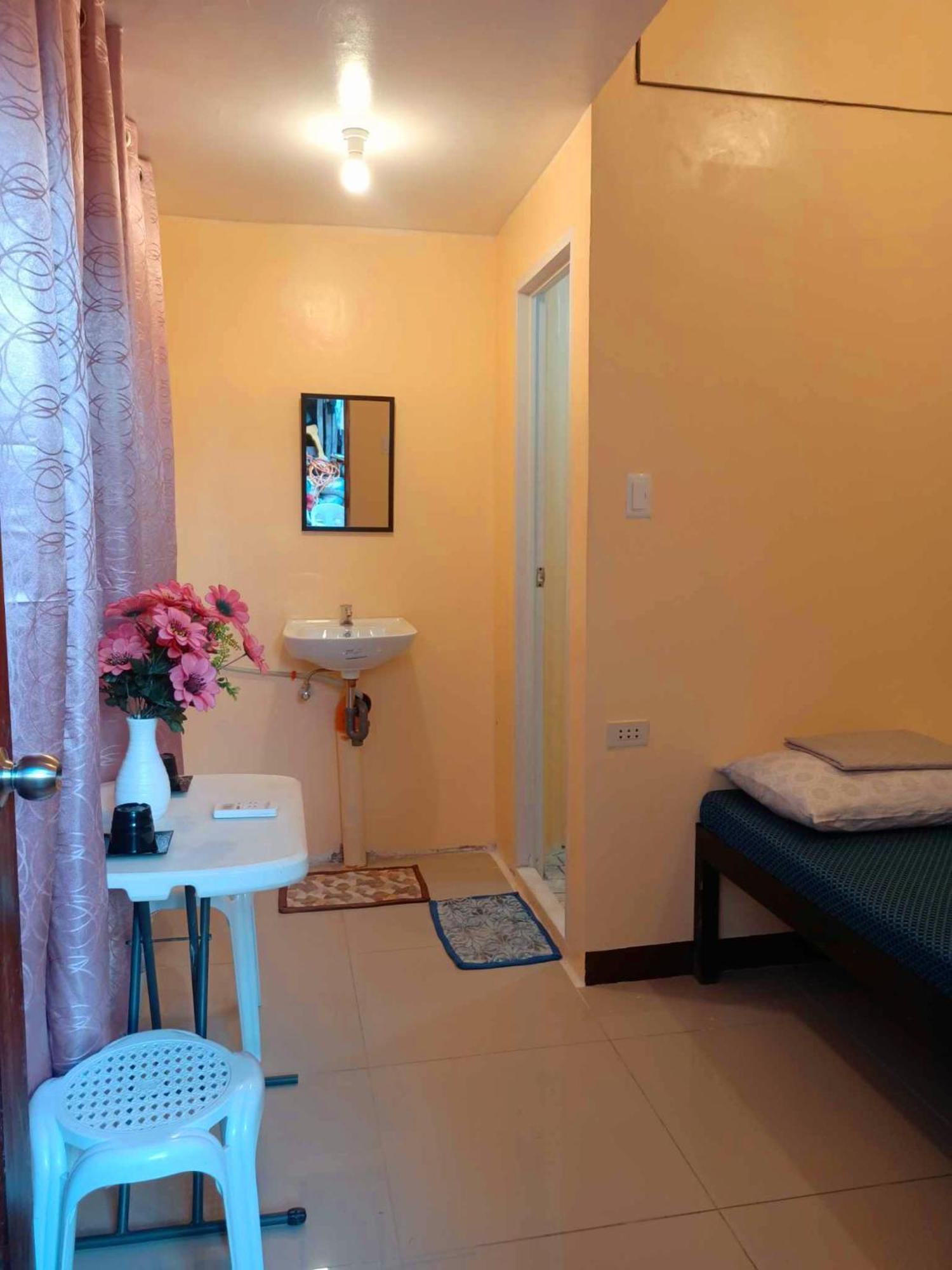 Cheri Backpackers Hostel Moalboal Exterior foto